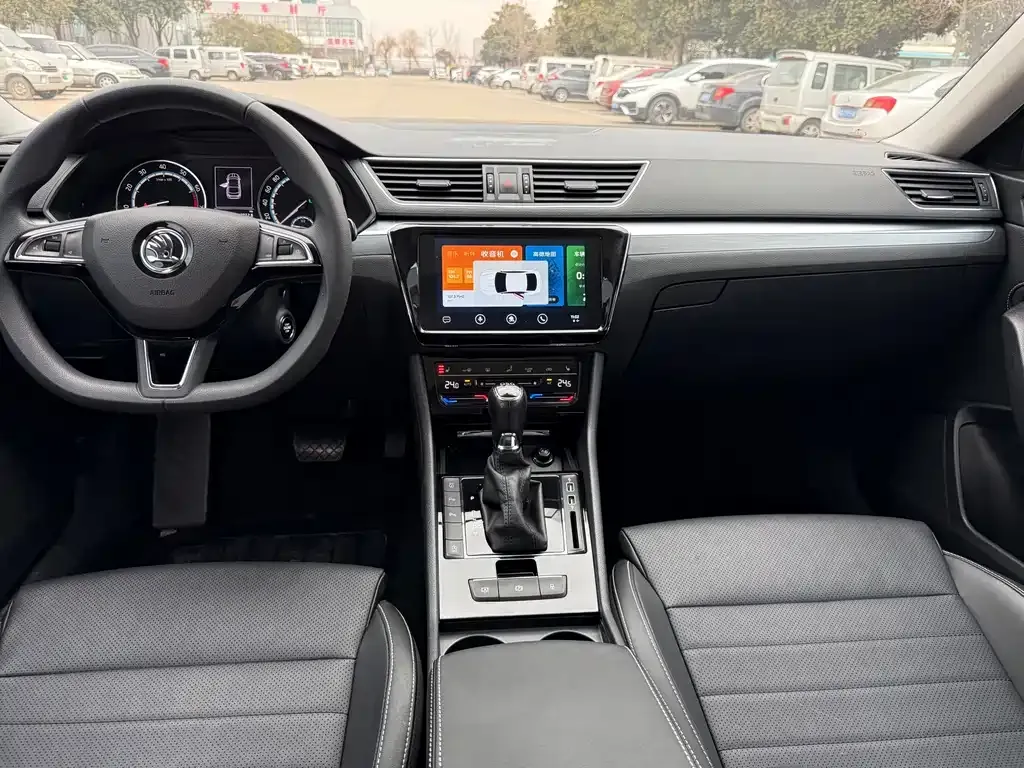 Skoda Superb 2021 из CN, фото 3