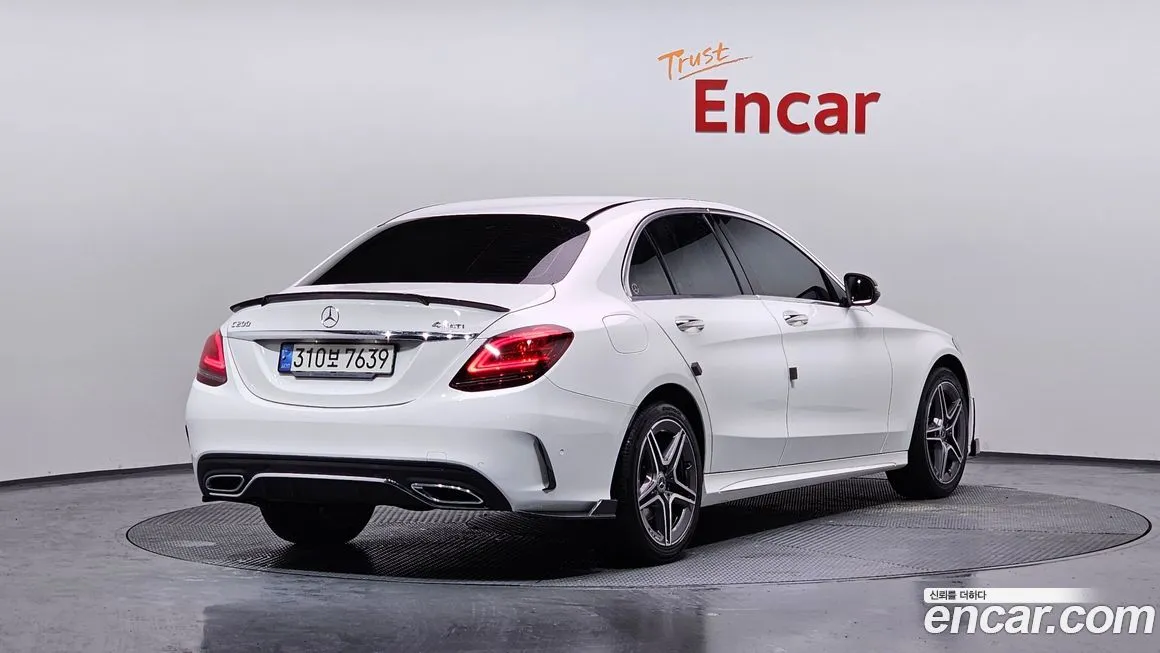 Mercedes-Benz C-Class — фото 2