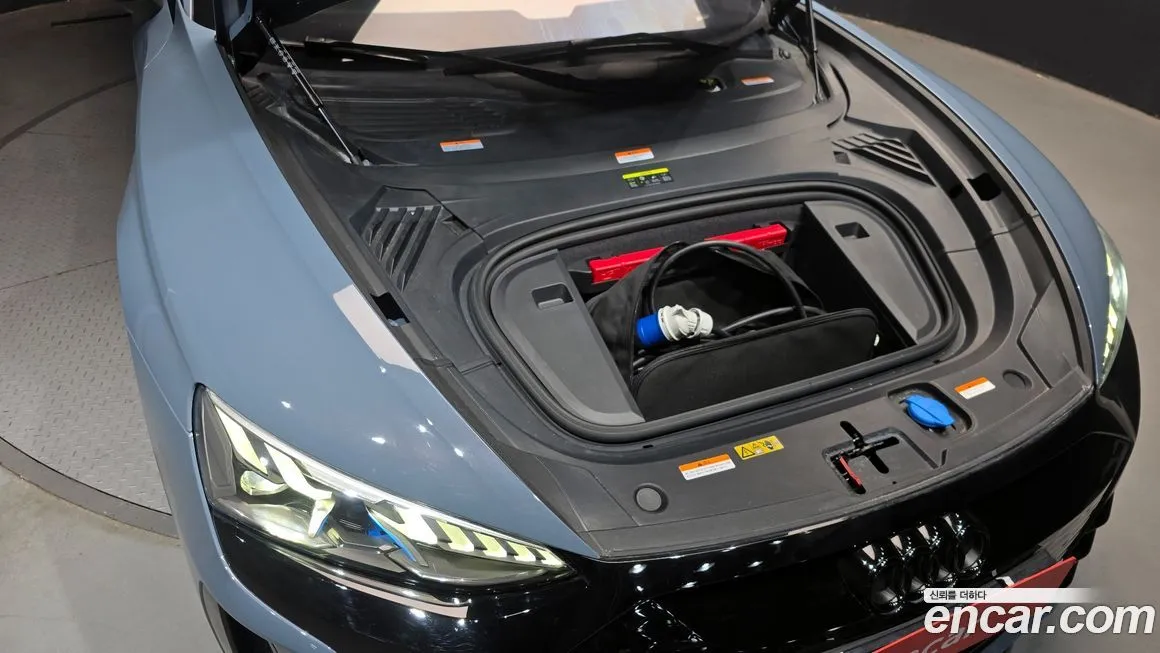 Audi RS e-tron GT 2022 из KR, фото 6