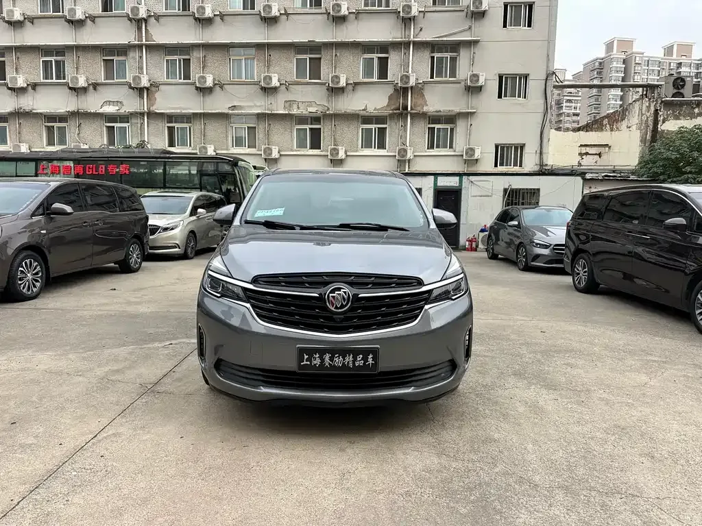 Buick GL8 2022 из CN, фото 2