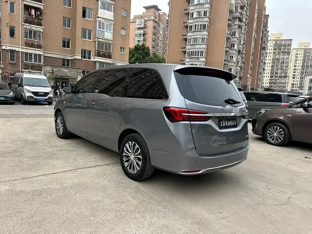 Buick GL8 2022 из CN, фото 6