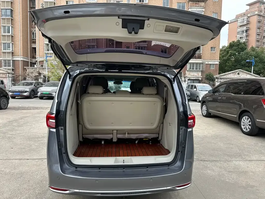 Buick GL8 2022 из CN, фото 7
