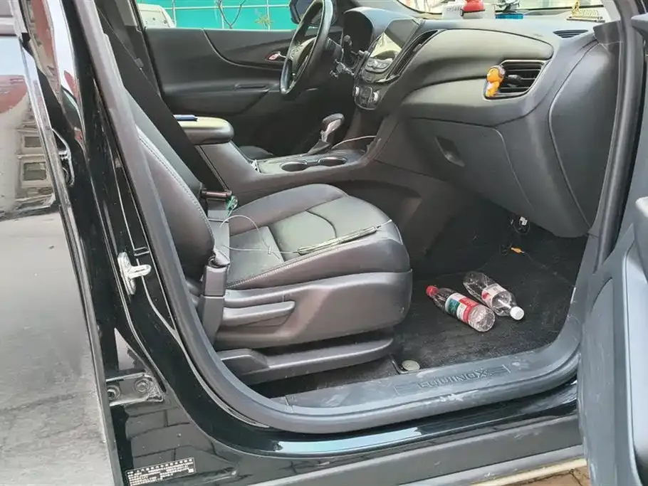Chevrolet Equinox 2021 из CN, фото 8