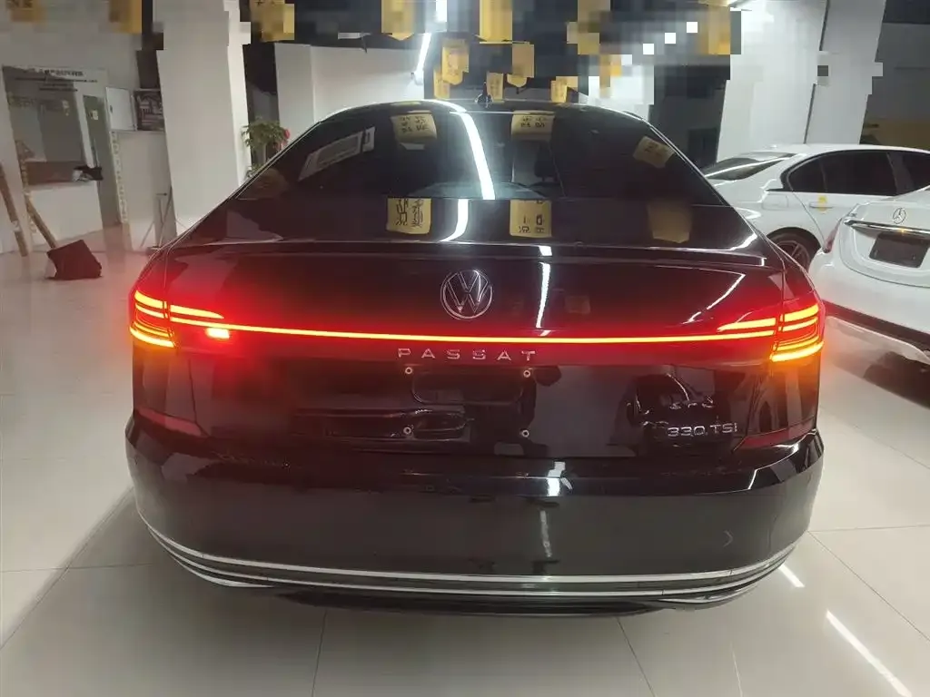 Volkswagen Passat 2023 из CN, фото 6