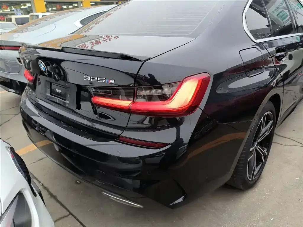 BMW 3 Series 2021 из CN, фото 7
