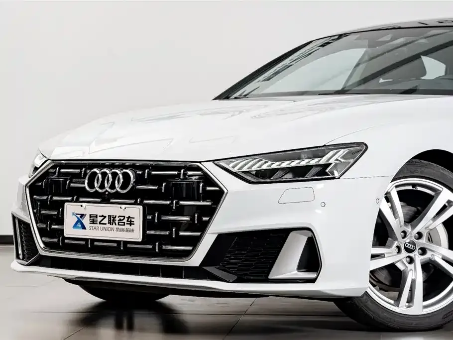 Audi A7L 2024 из CN, фото 4