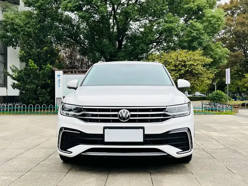 Volkswagen Tiguan L 2022 из CN, фото 7