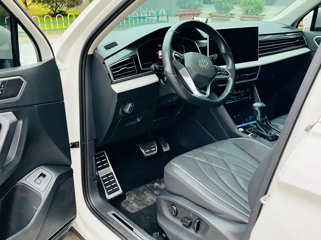 Volkswagen Tiguan L 2022 из CN, фото 6