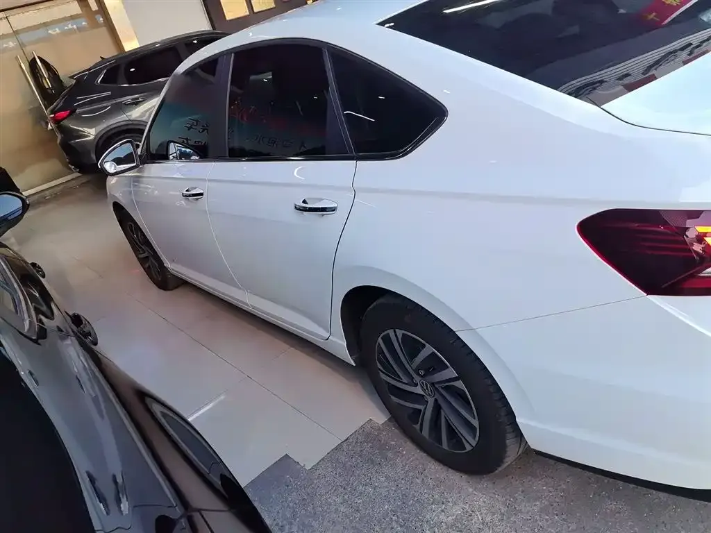 Volkswagen Lavida 2023 из CN, фото 6