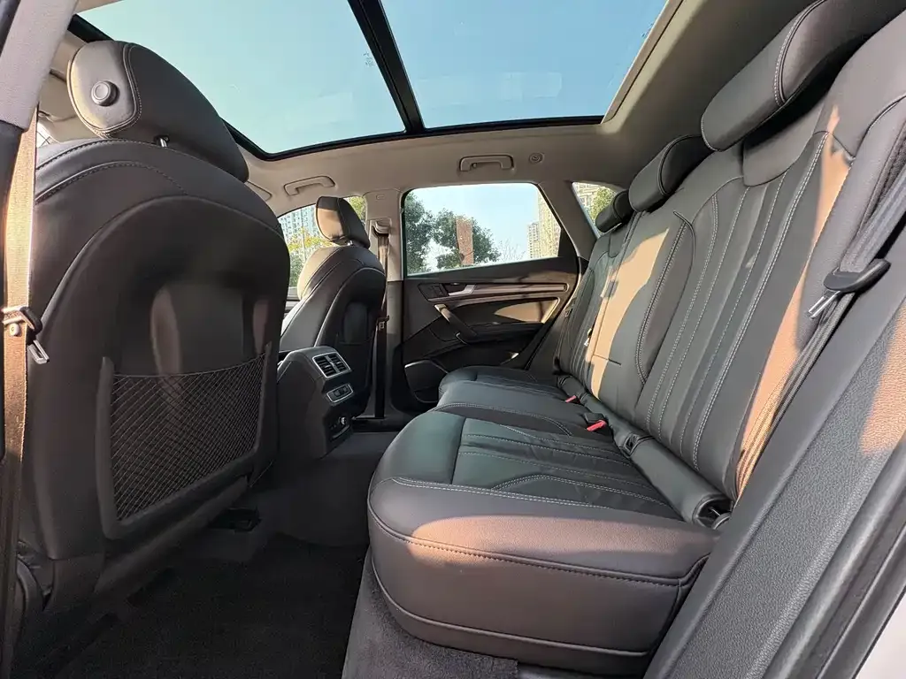 Audi Q5L 2023 из CN, фото 8