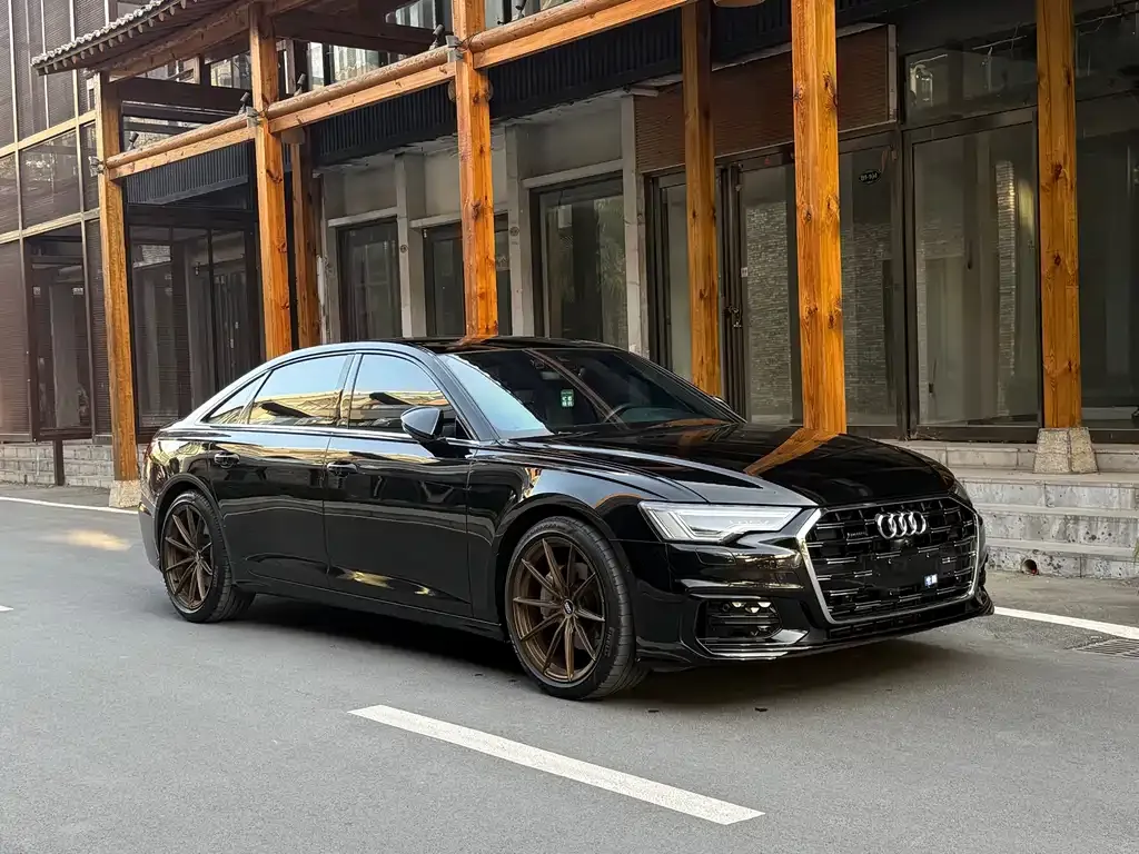 Audi A6L — фото 8