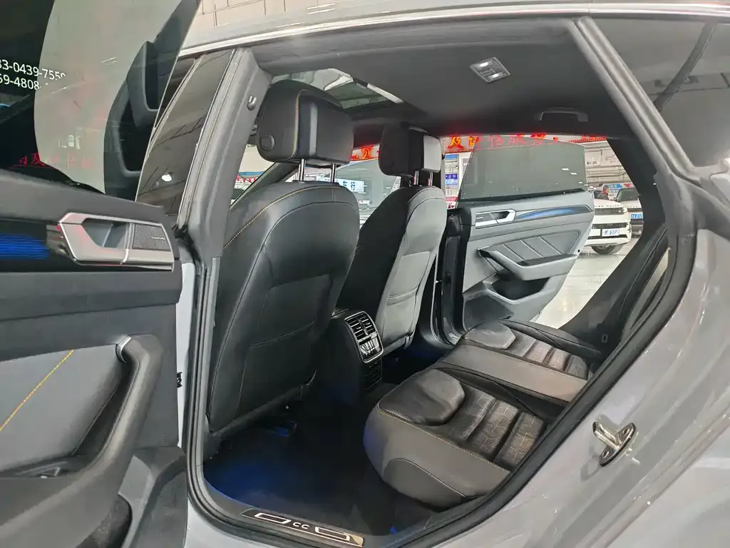 Volkswagen CC 2022 из CN, фото 9