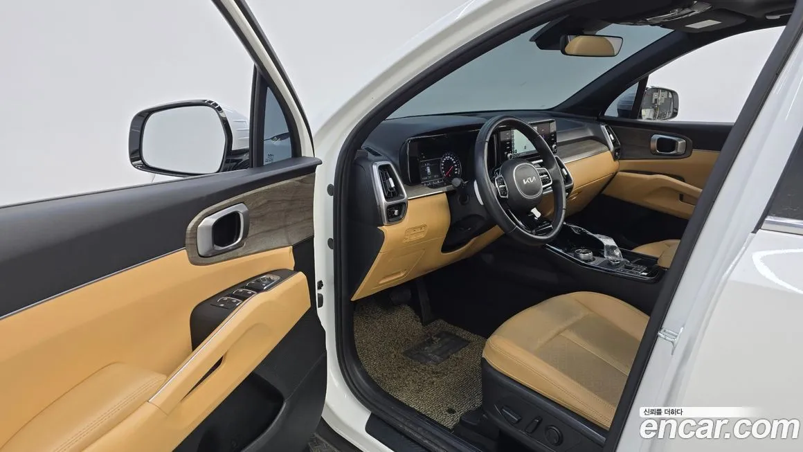 Kia Sorento — фото 8