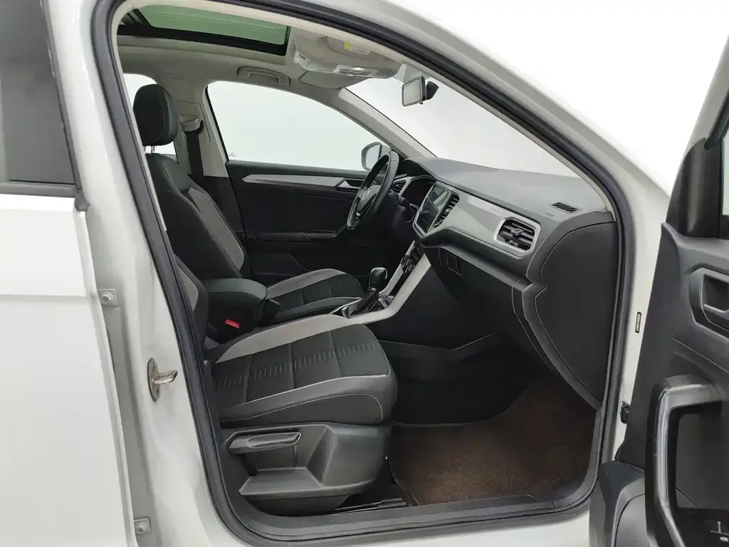 Volkswagen T-Roc 2022 из CN, фото 4
