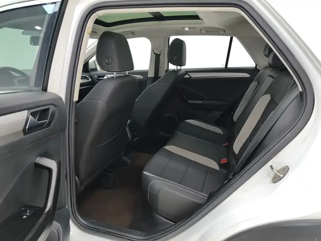 Volkswagen T-Roc 2022 из CN, фото 9