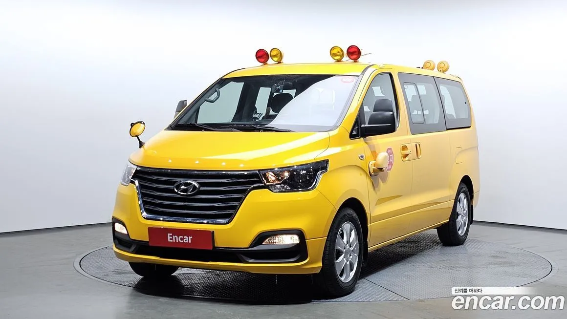 Hyundai Starex 2021 из KR, фото 1