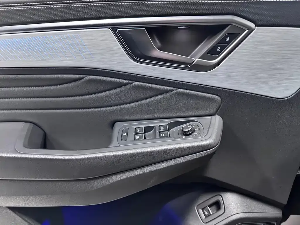 Volkswagen Talagon 2023 из CN, фото 2