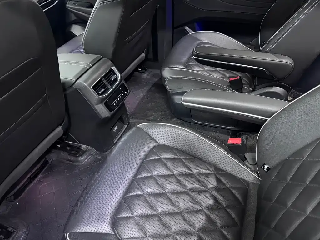 Volkswagen Talagon 2023 из CN, фото 4