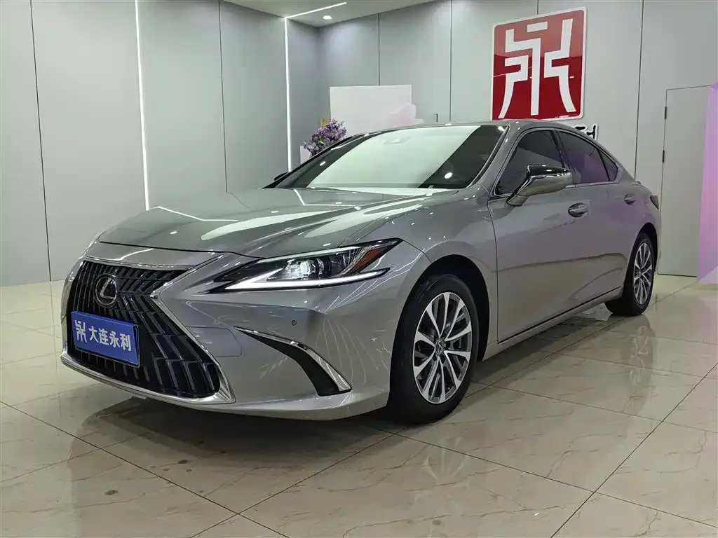 Lexus ES 2023 из CN, фото 1