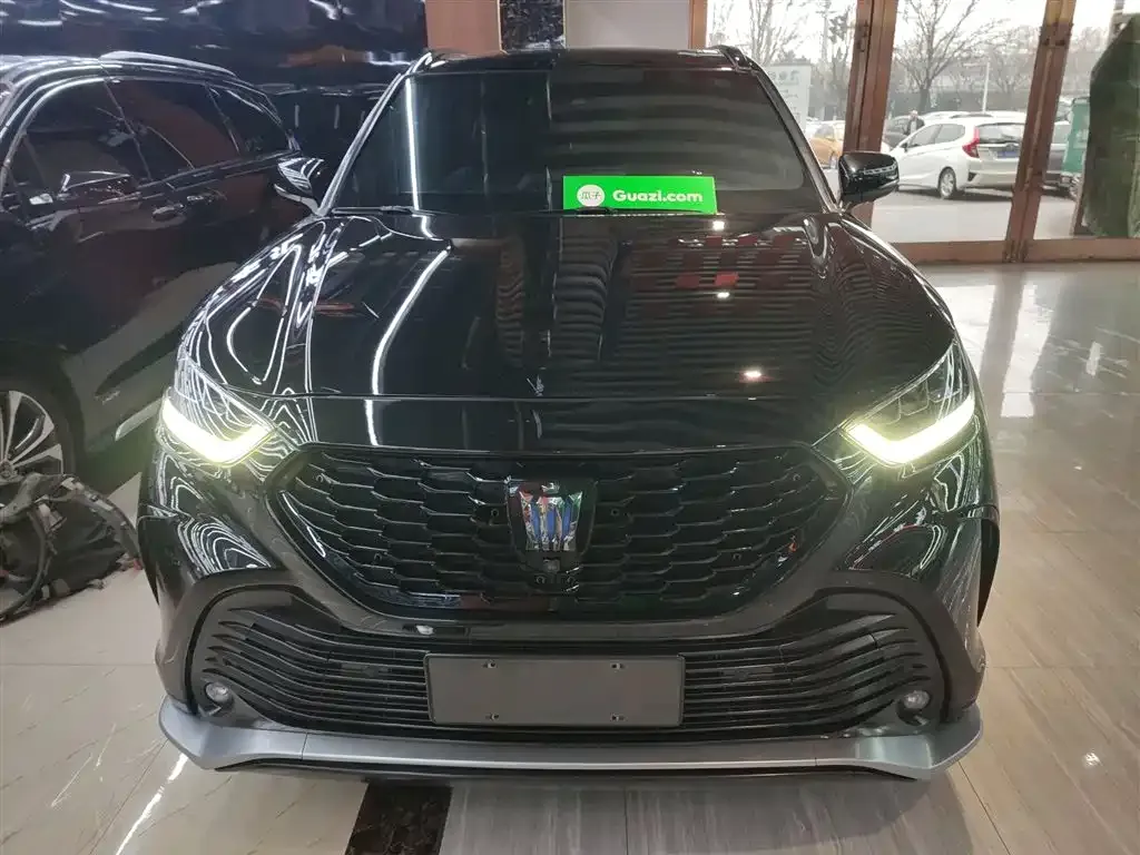 Toyota Crown Kluger 2021 из CN, фото 5