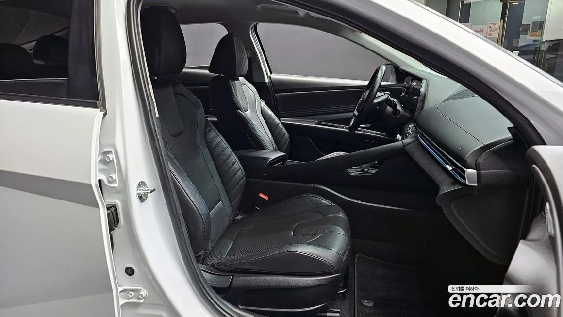 Hyundai AVANTE — фото 2