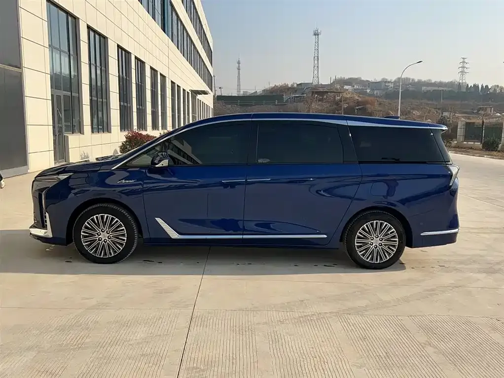 Buick GL8 Hybrid 2024 из CN, фото 6