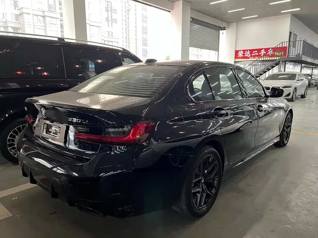BMW 3 Series 2025 из CN, фото 8