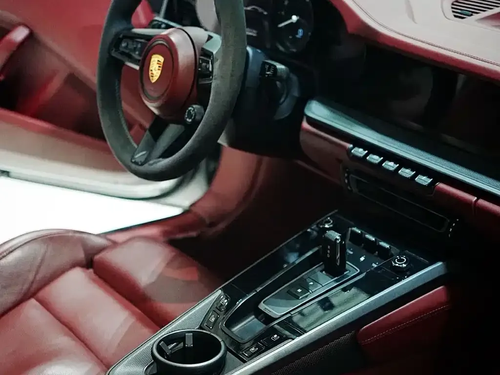 Porsche 911 2021 из CN, фото 9