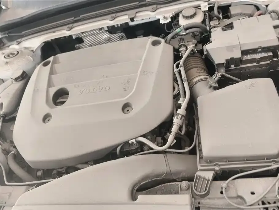 Volvo XC40 2024 из CN, фото 8