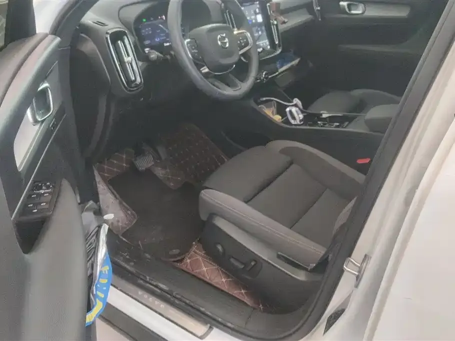 Volvo XC40 2024 из CN, фото 5