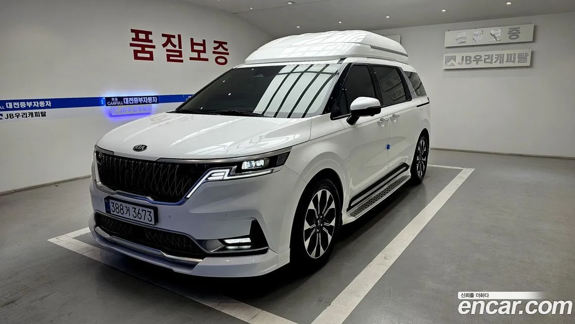 Kia Carnival — фото 1