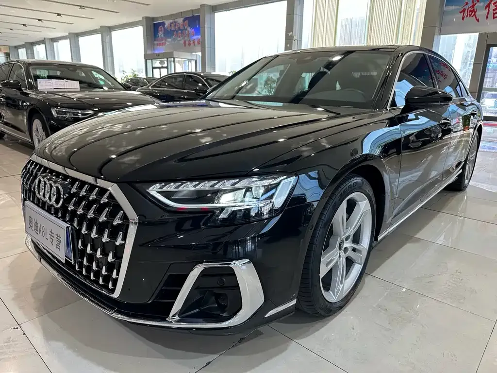Audi A8 2023 из CN, фото 1