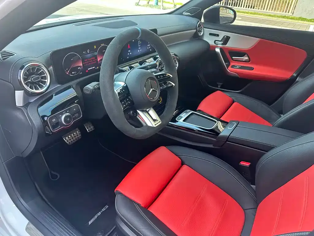 Mercedes-Benz A-Class AMG (Import) 2024 из CN, фото 2
