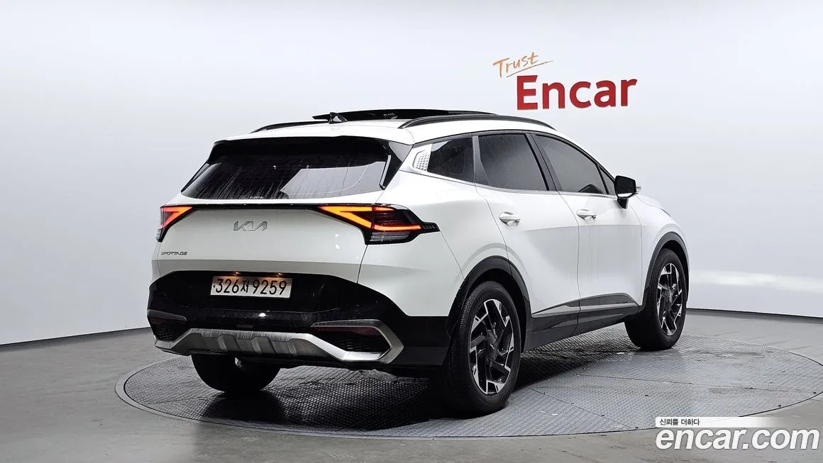 Kia Sportage — фото 8