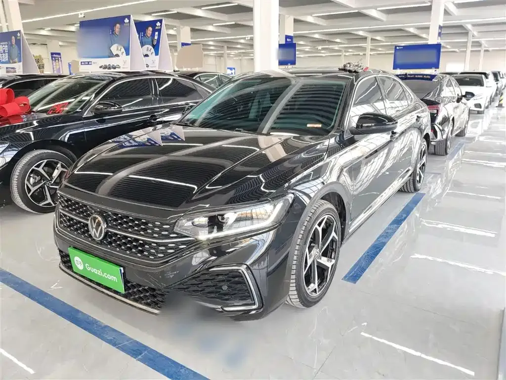 Volkswagen Passat 2024 из CN, фото 1