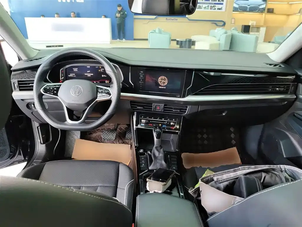 Volkswagen Passat 2024 из CN, фото 2
