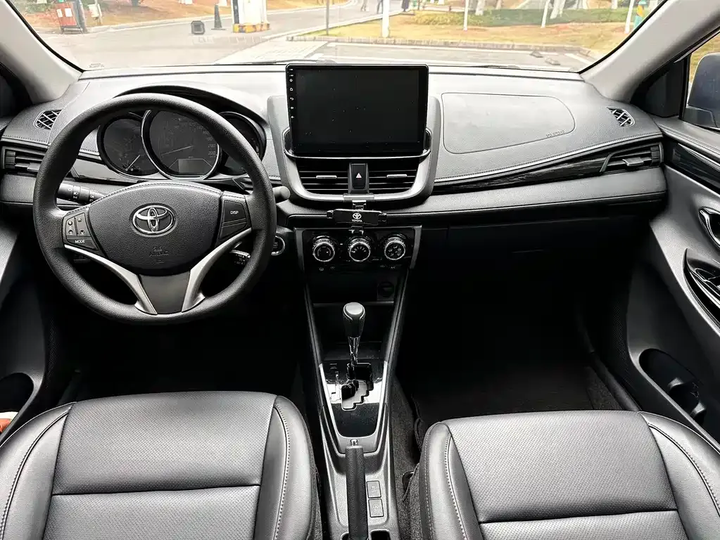 Toyota Yaris L 2022 из CN, фото 5