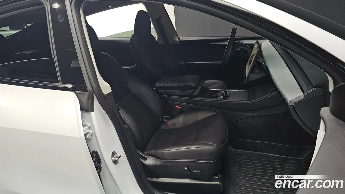 Tesla Model Y 2024 из KR, фото 9