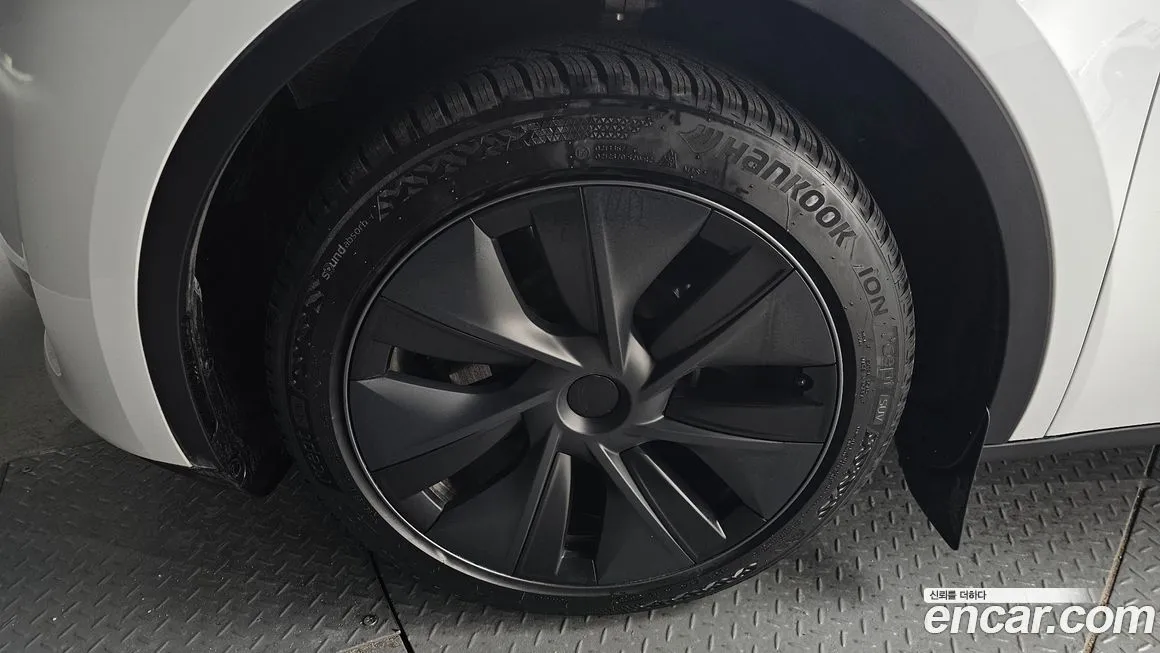Tesla Model Y 2024 из KR, фото 8