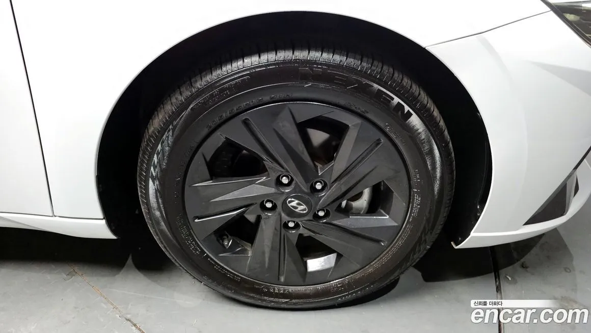 Hyundai AVANTE 2023 из KR, фото 7