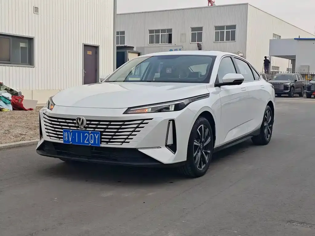 Changan Eado 2024 из CN, фото 1
