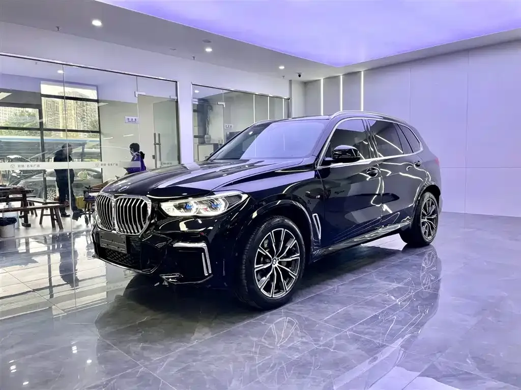 BMW X5 — фото 1