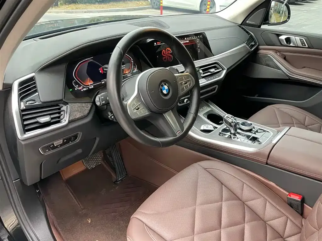 BMW X5 — фото 10