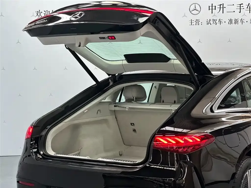 Mercedes-Benz EQS 2023 из CN, фото 7