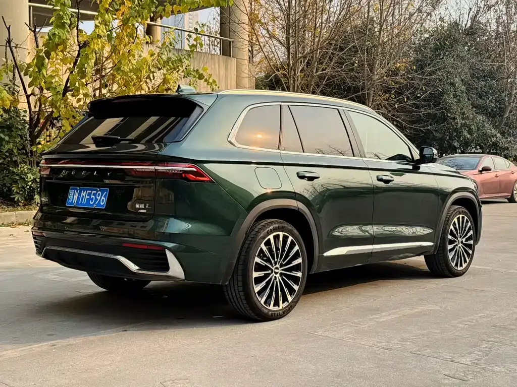 Geely Xingyue L — фото 9