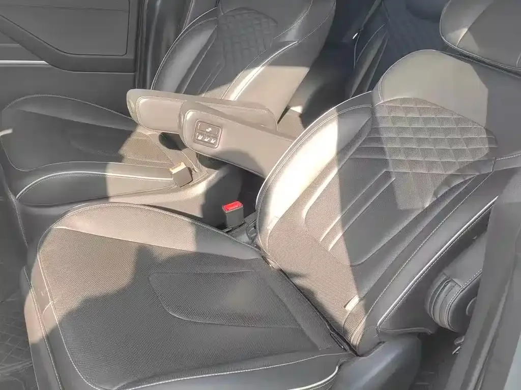 Hyundai Custo — фото 4