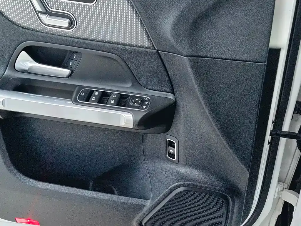 Mercedes-Benz GLB 2021 из CN, фото 10