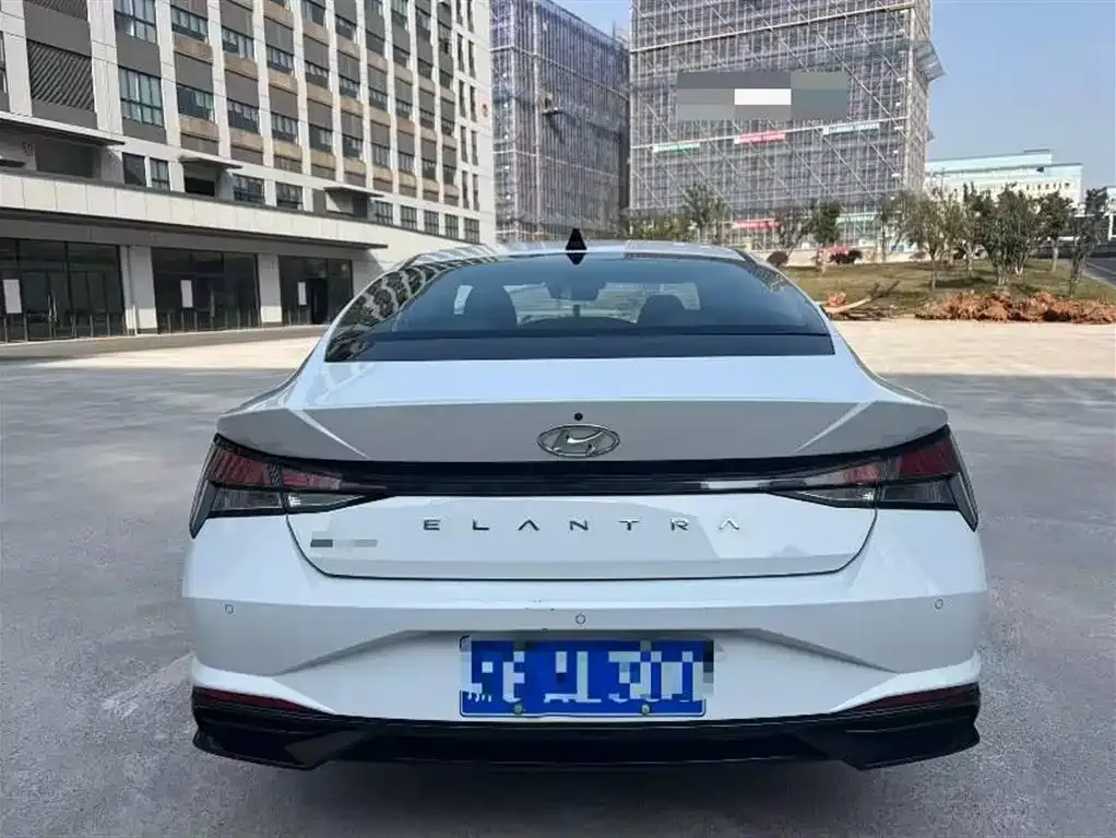 Hyundai Elantra 2023 из CN, фото 4