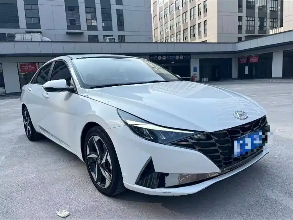 Hyundai Elantra 2023 из CN, фото 7
