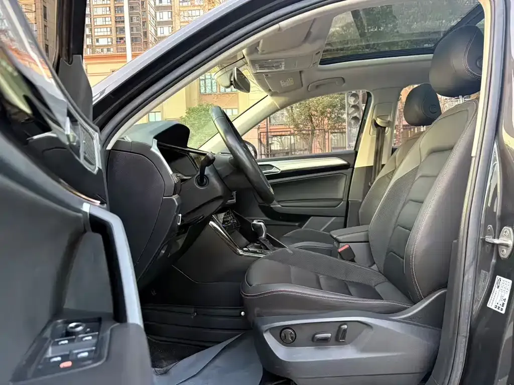 Volkswagen Tayron 2021 из CN, фото 4